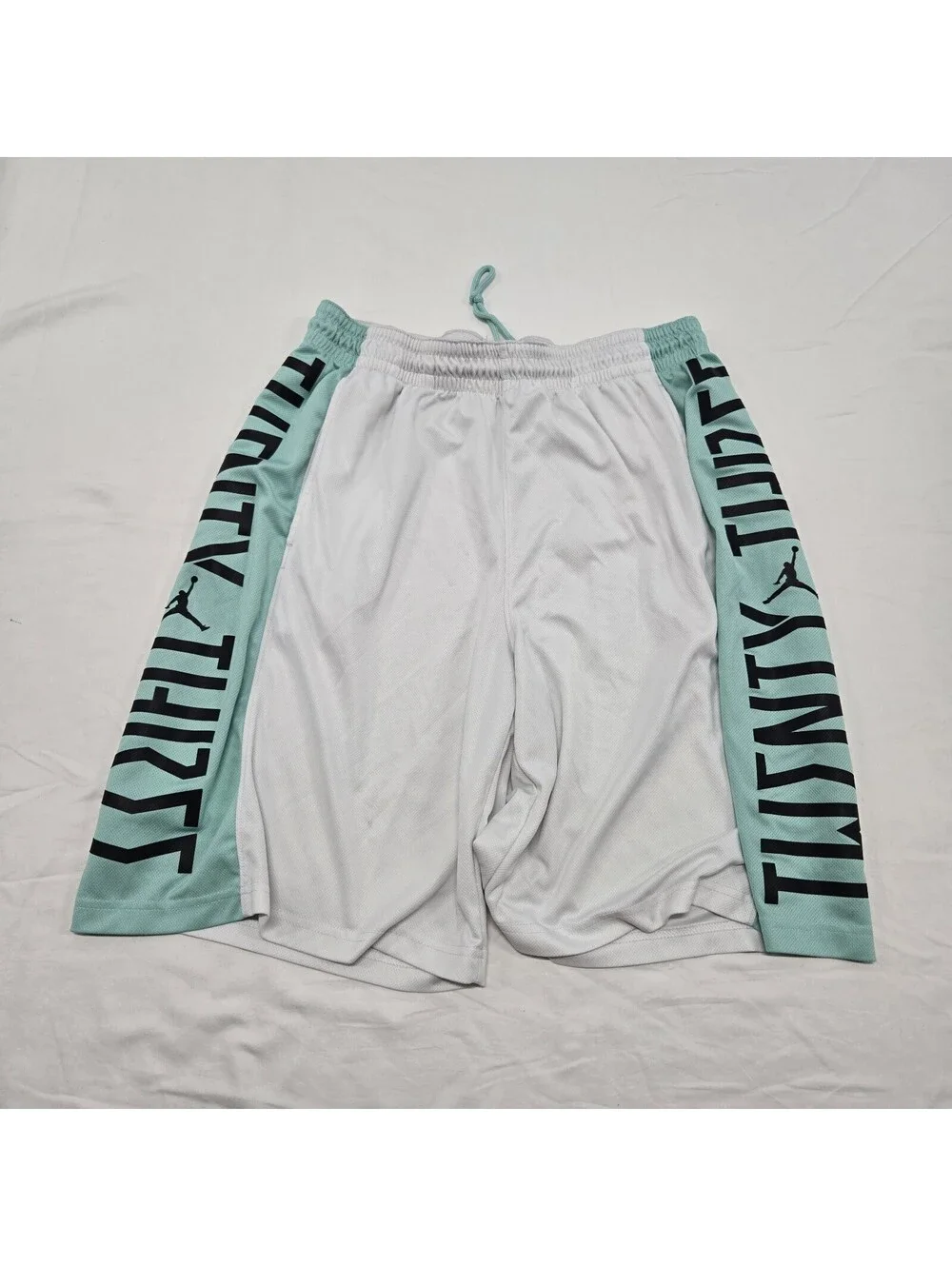 Sz XL Air Jordan Retro 11 XI Dri Fit White Emerald Basketball Shorts A08950-101